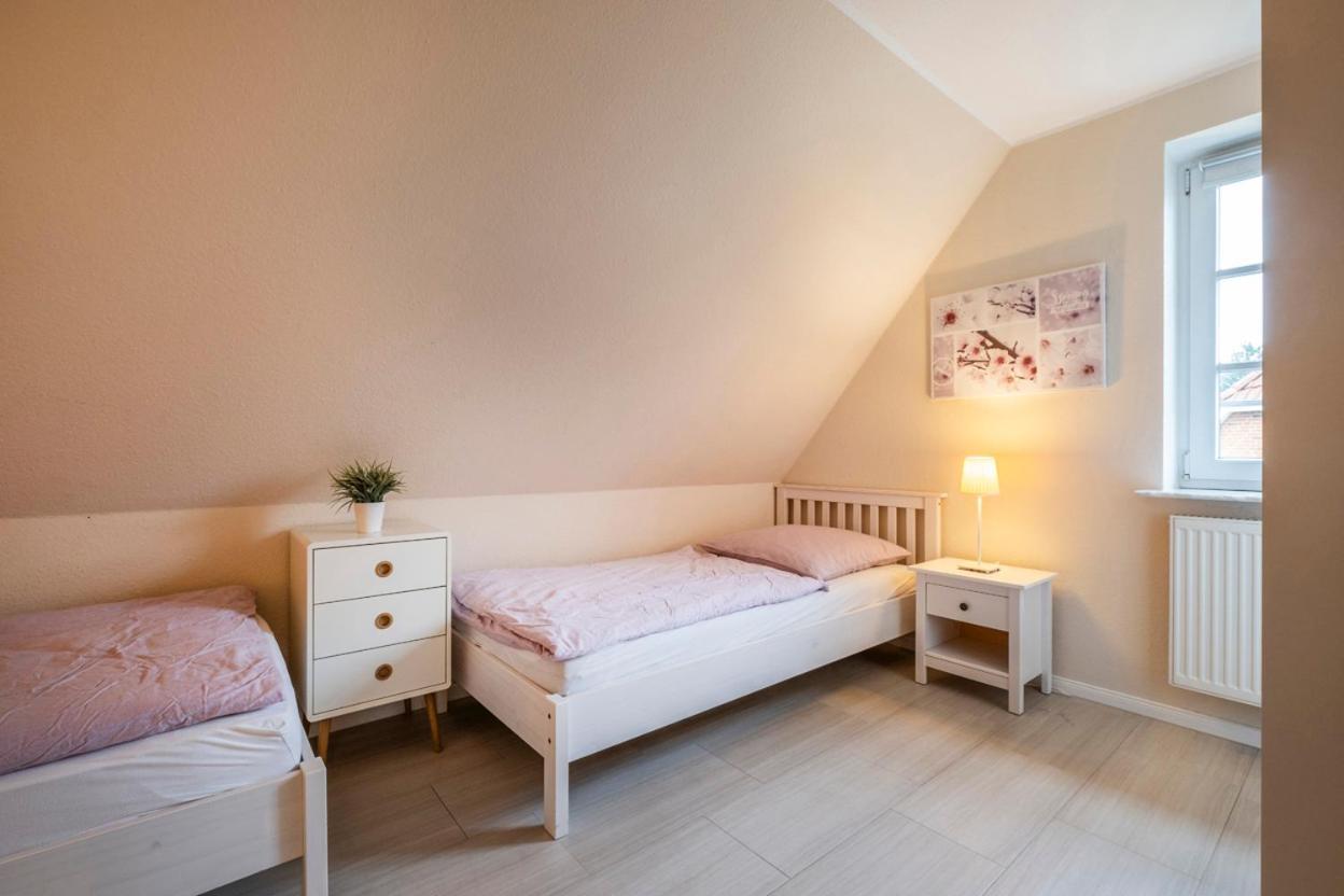 Ferienhaus Wiesenblick, Familie Creutz Sankt Peter-Ording Exterior foto
